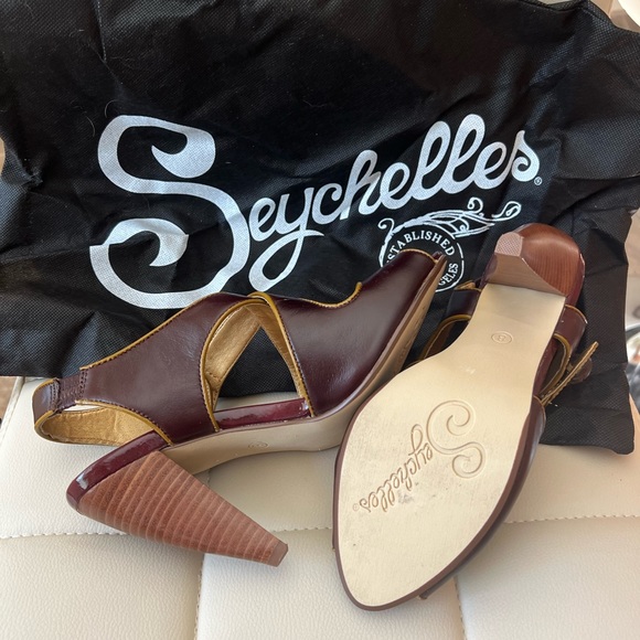 Seychelles Retro Two-Tone Leather Heels Size 8 - Picture 6 of 6